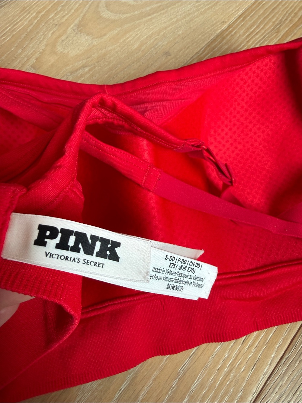 PINK Victoria's Secret Red Seamless Padded Bralette - Picture 3 of 3